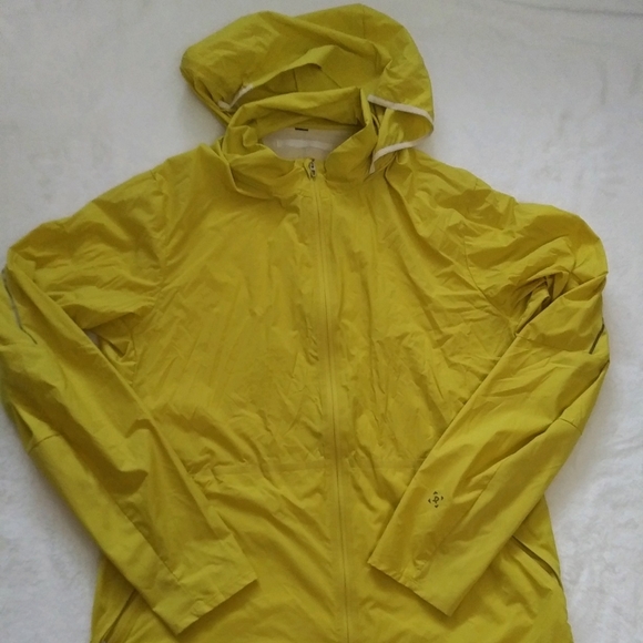 Lululemon men's active jacket - Picture 7 of 13